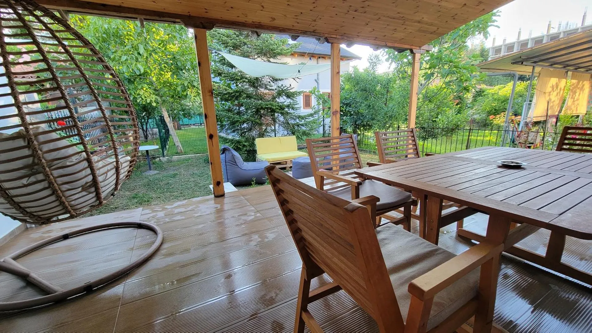 Cozy Villa, Golem Beach. Feriehus